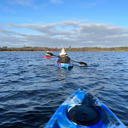 Σαλέ Cosy Lakeside With Option To Add Private Hot Tub