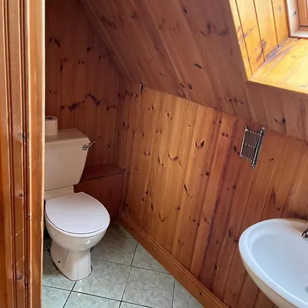 Cosy Lakeside With Option To Add Private Hot Tub *